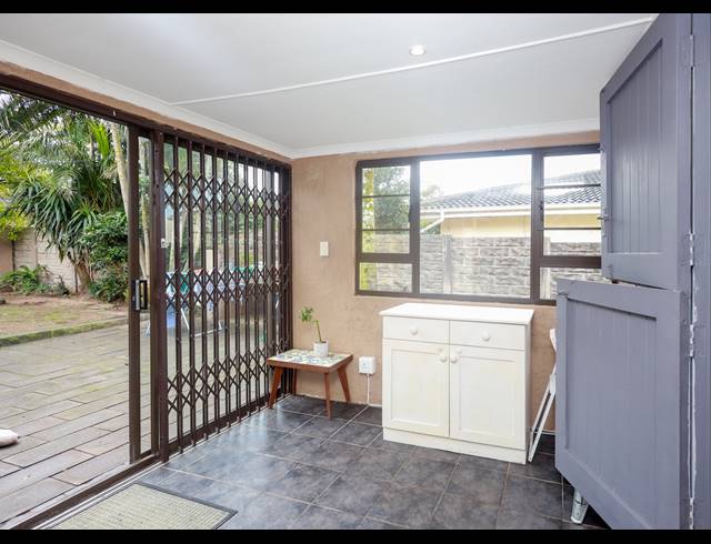 4 BEDROOM FREEHOLD FOR SALE IN GONUBIE
